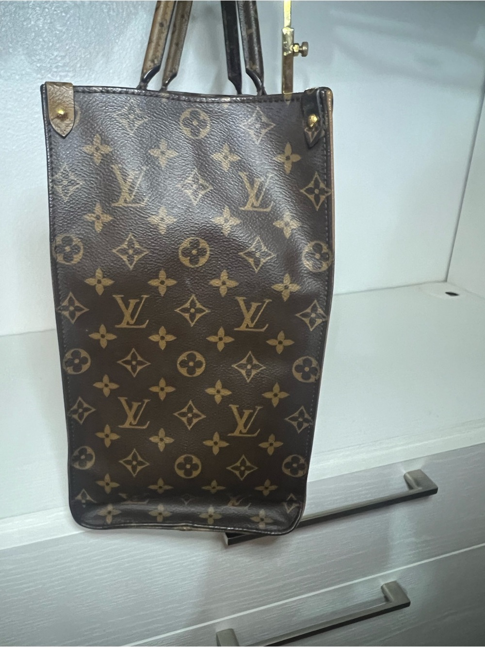 Louis Vuitton OnTheGo GM tote - Picture 8 of 16